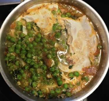 Ervilhas com ovos escalfados sem glúten