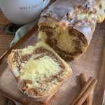 Bolo mesclado de canela sem glúten