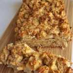 Bolo de maçã, aveia e amêndoa