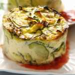 Pudim de courgete e coulis de tomate