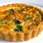 Quiche de brócolos com massa de grão de bico