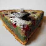 Tarte de pistache e framboesa com amêndoa