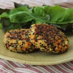 Hambúrguer de quinoa e cenoura