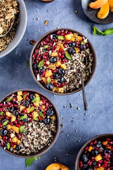 Mingau de café da manhã com quinoa