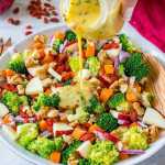 Salada Crocante de Maçã e Brócolos com Molho Picante