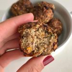 Almôndega nutritiva de carne com cenoura e chia