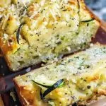 Pão de Abobrinha Com Parmesão