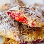 Bolinhos doces veganos de damasco e amora