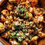 Salada Harissa de Couve-Flor Assada e Grão de Bico