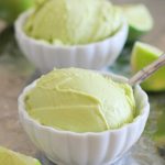 Sorvete vegano de abacate e limão