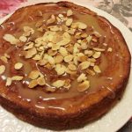 Bolo delicioso de batata doce e amêndoa